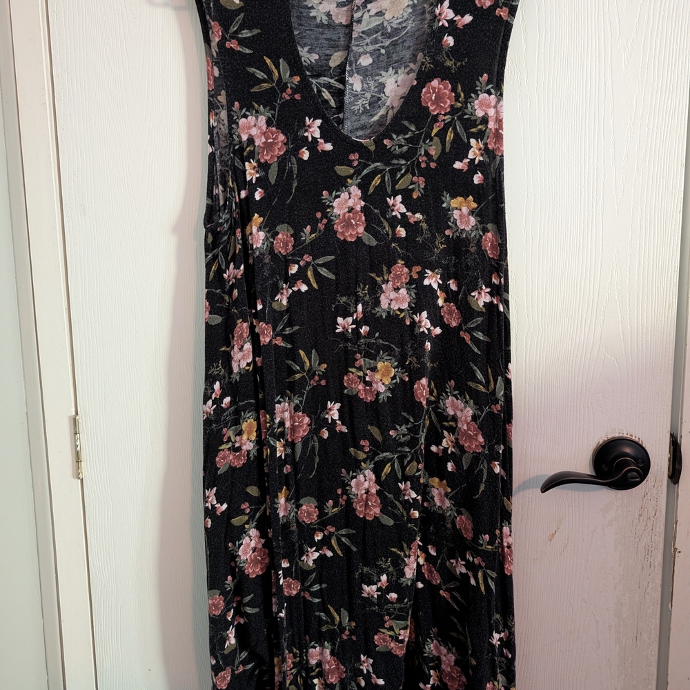 Rue21 Black and Pink Floral Midi Dress